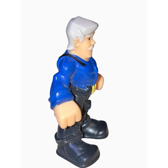 Hasbro Playskool Transformers Rescue bots Chief Charlie Burns PVC Figure - Picture 4 of 9